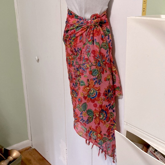 AERIE Pink Colorful Floral Scarf Sarong Wrap Flowers 77 x 26 inches - Picture 7 of 13